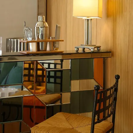 Hotel Maison Luxe Bord De Seine Avec Piscine & Services *